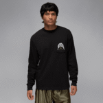 Black/Sail